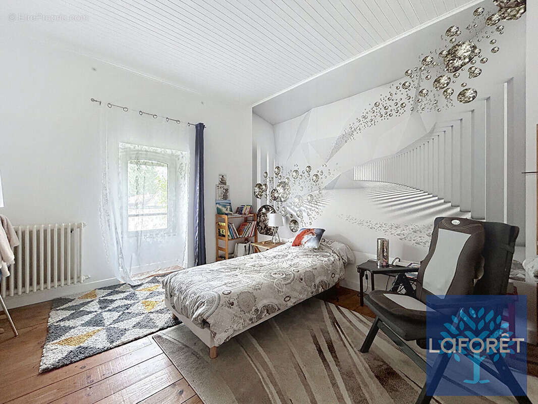 Maison à RIVIERE-SAAS-ET-GOURBY