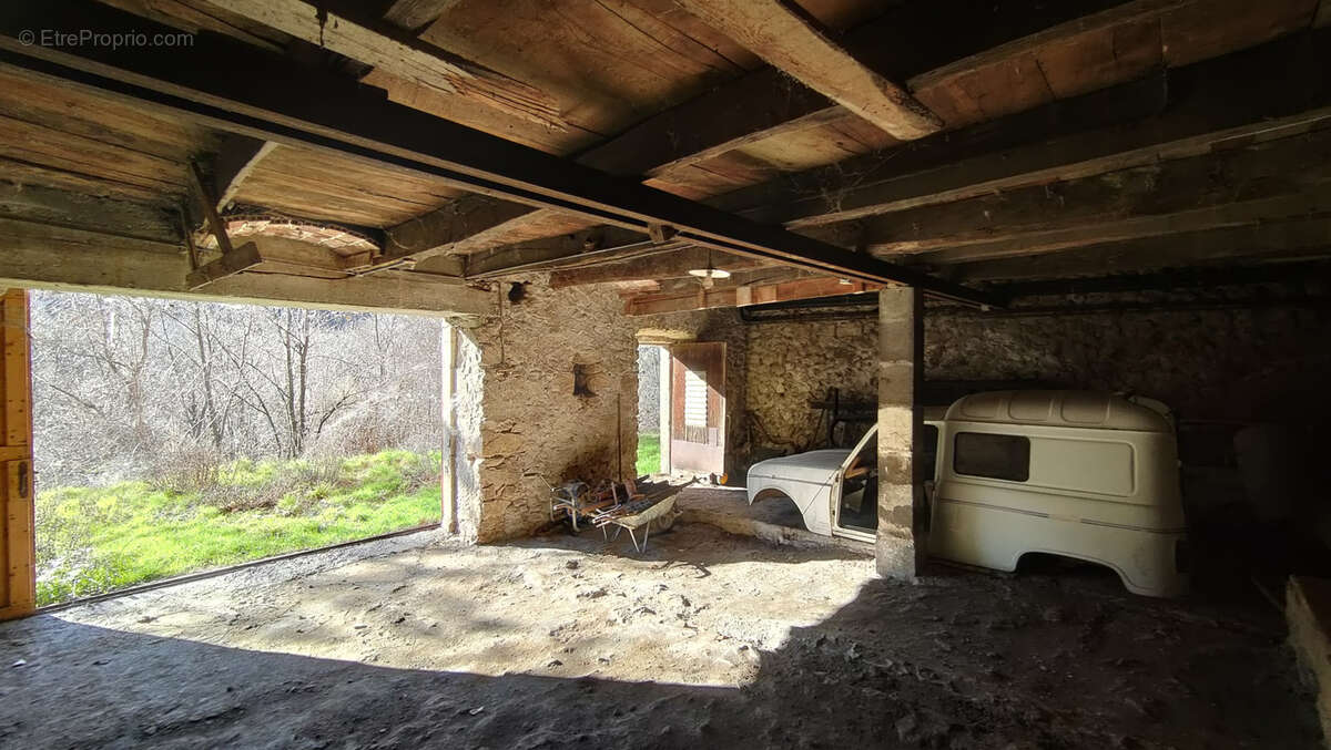 Maison à JUVINAS