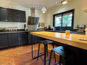 Photo 1 - Commerce à MONTAIGU