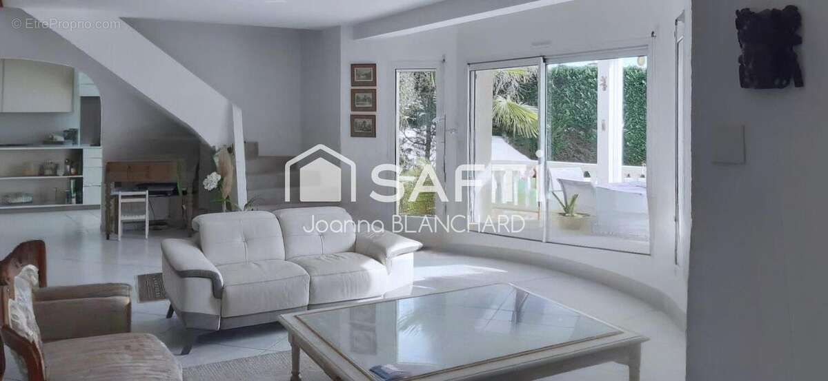 Photo 5 - Maison à LE HAILLAN