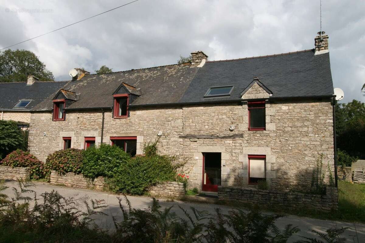 Maison à SAINT-SERVANT