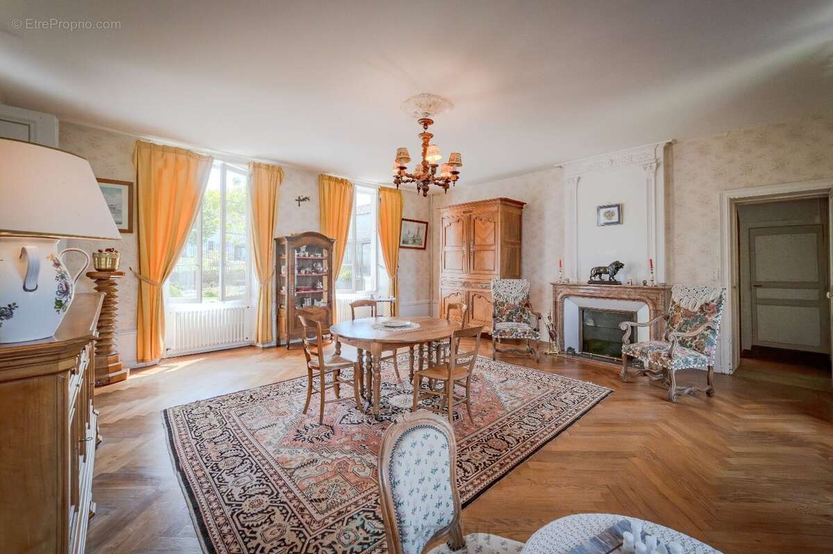 Magnifique propriete avec maison de maitre et dependances sur  + de 3 ha - photo 11