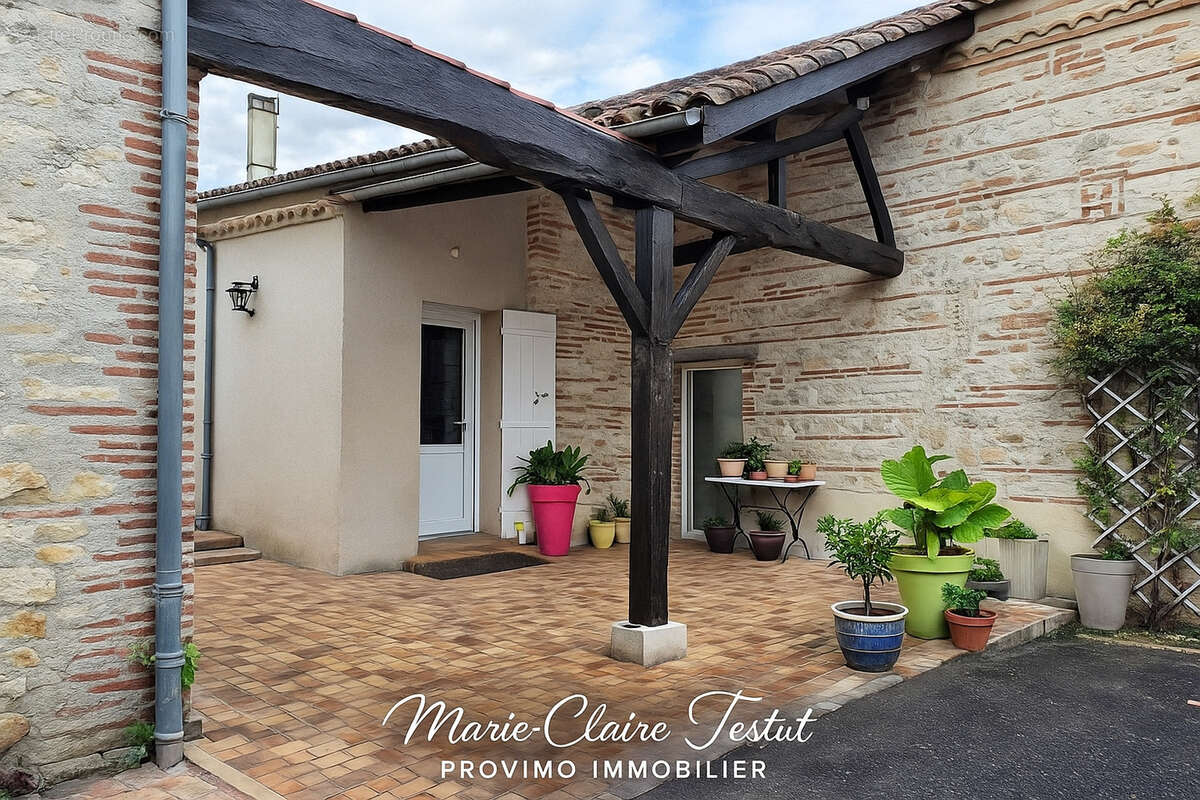 Maison à LE PASSAGE