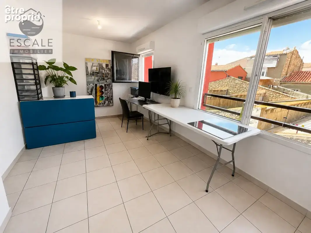 Vente investissement t1 bis dernier etage quai de bosc a sete - photo 3