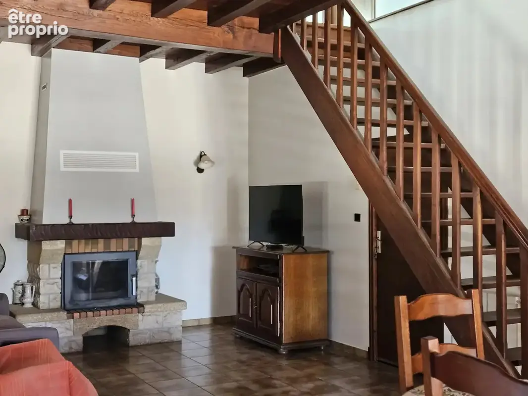 Ferme moderne avec une seconde maison à rénover - photo 8