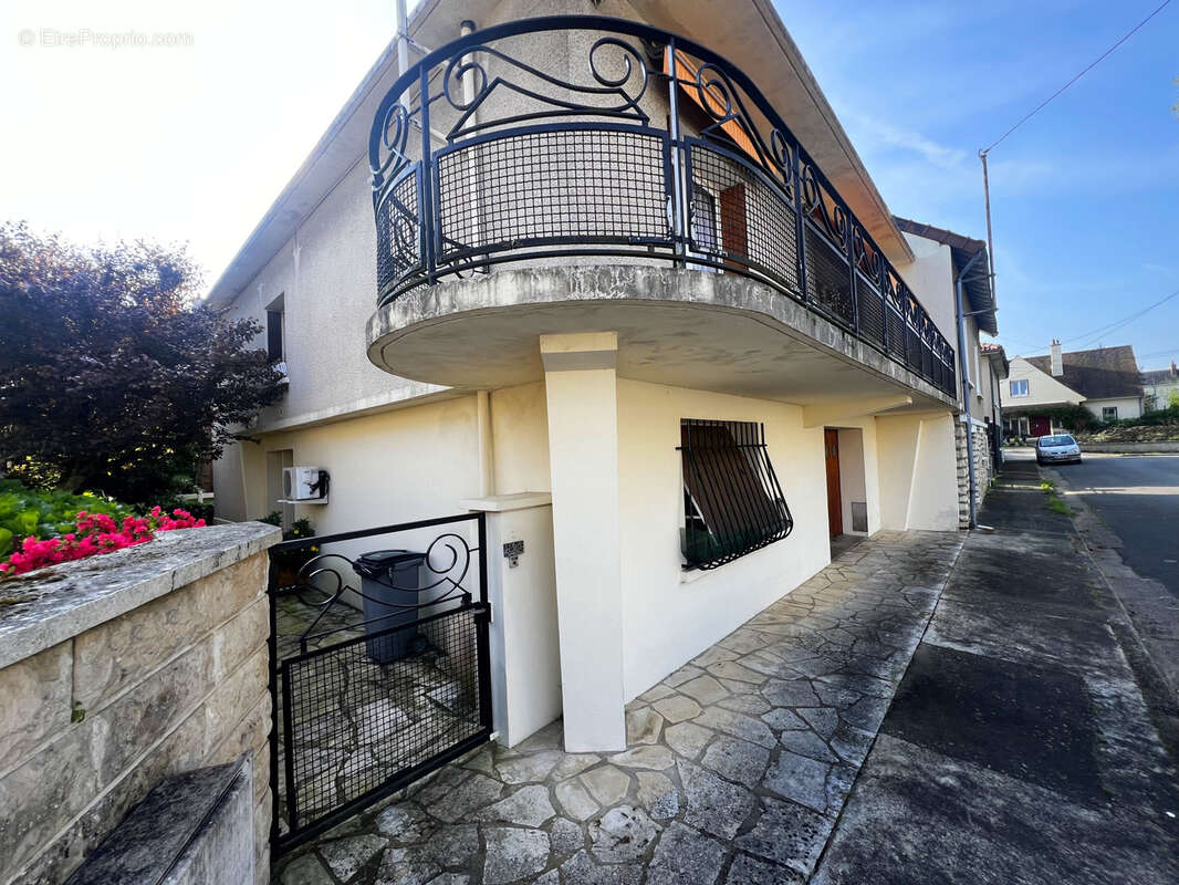 Maison à CHATELLERAULT