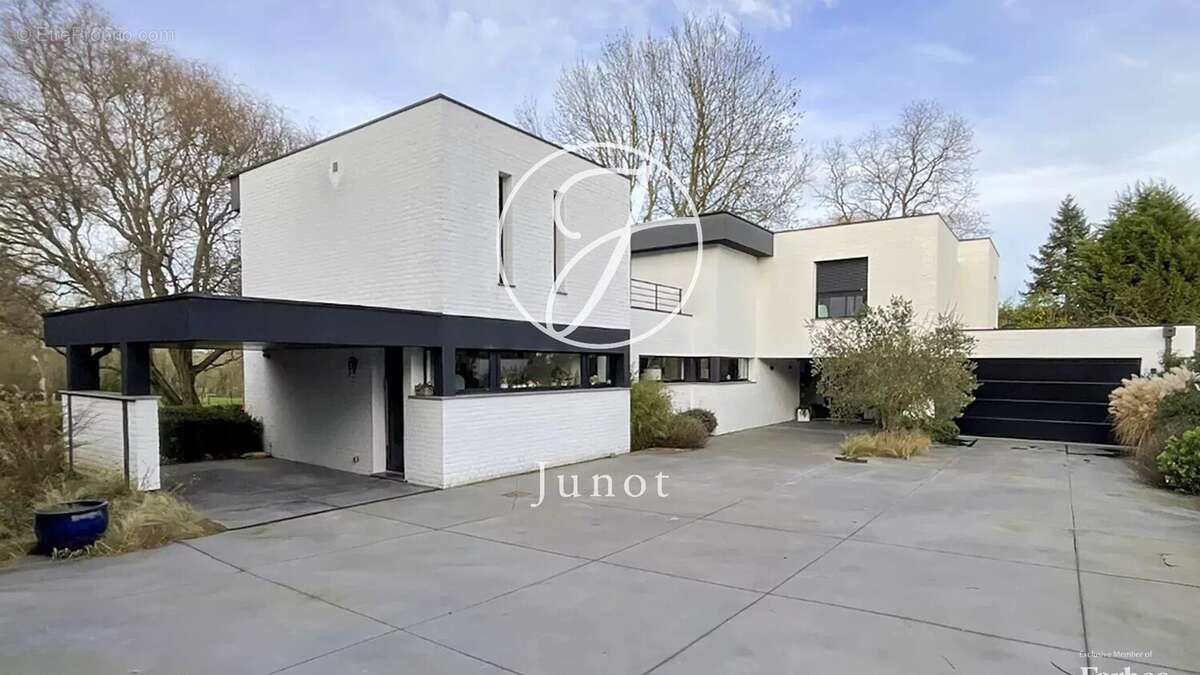 Maison à GENECH