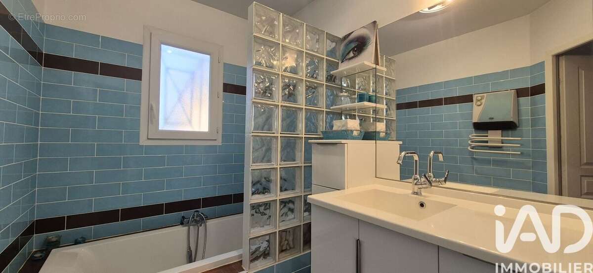 Maison 136 m² à Saint-Bauzille-De-Putois  - photo 7