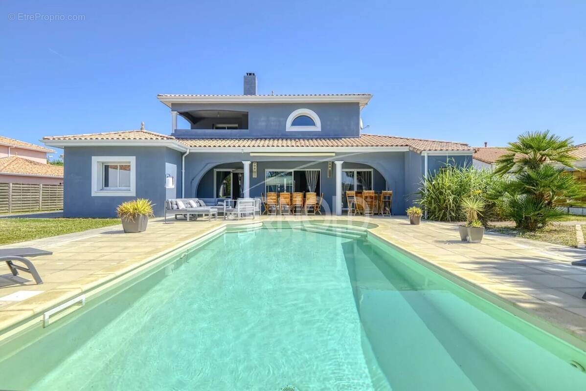 Maison à LES SORINIERES