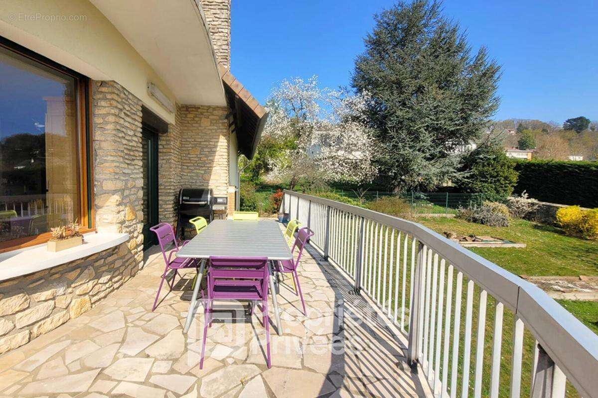 Maison à MARCOUSSIS