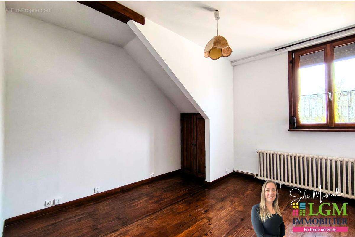 Maison à PETITE-FORET