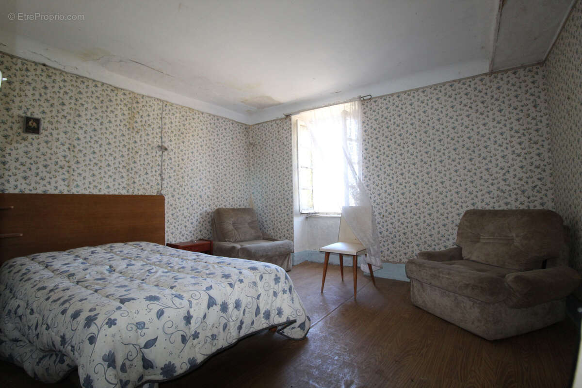 Maison à MOUNES-PROHENCOUX