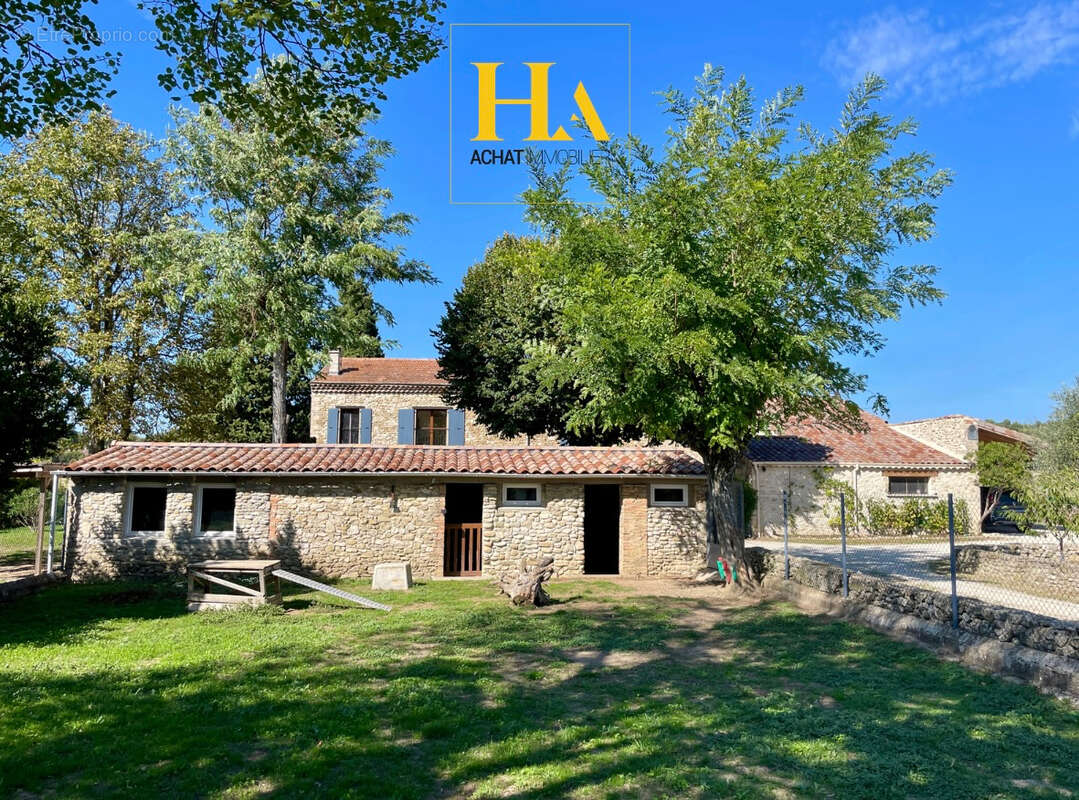 Maison à CHAROLS