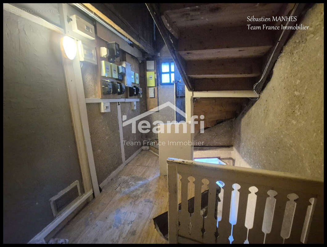Appartement à THIERS