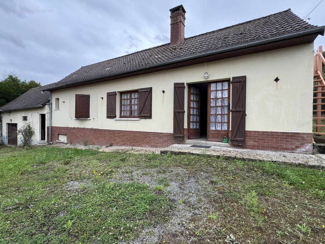 Maison à MOYENNEVILLE