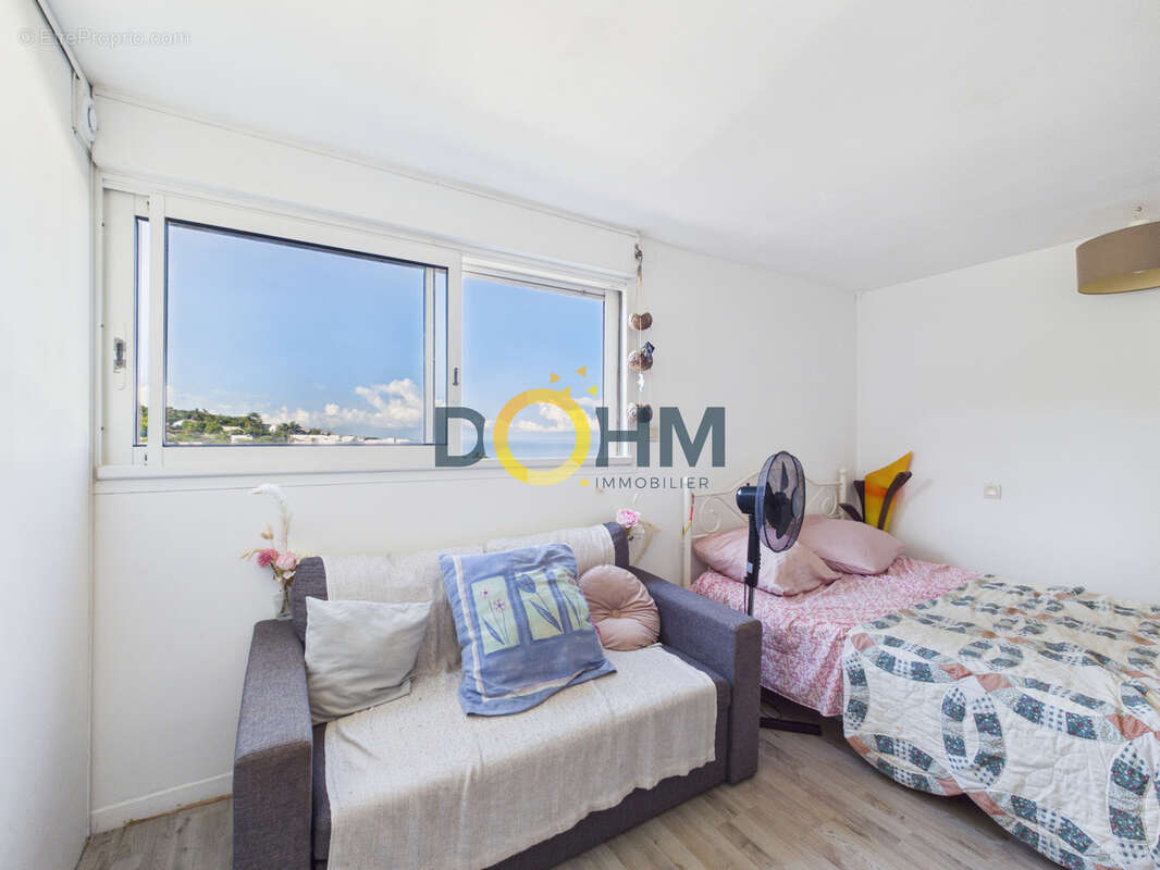 Appartement à LES AVIRONS