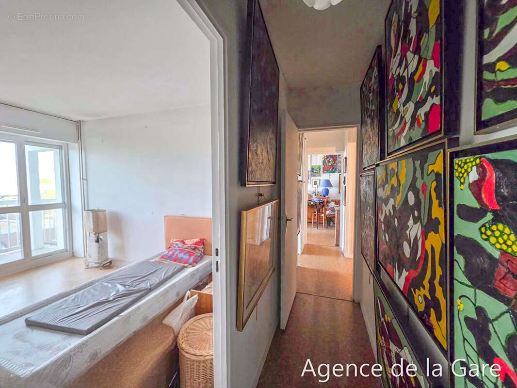 Appartement à SARTROUVILLE