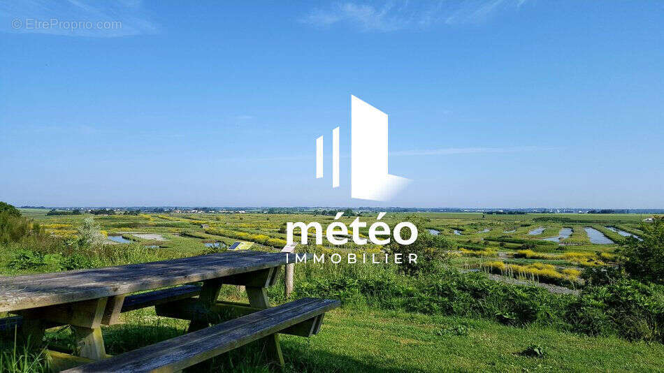 Terrain à JARD-SUR-MER