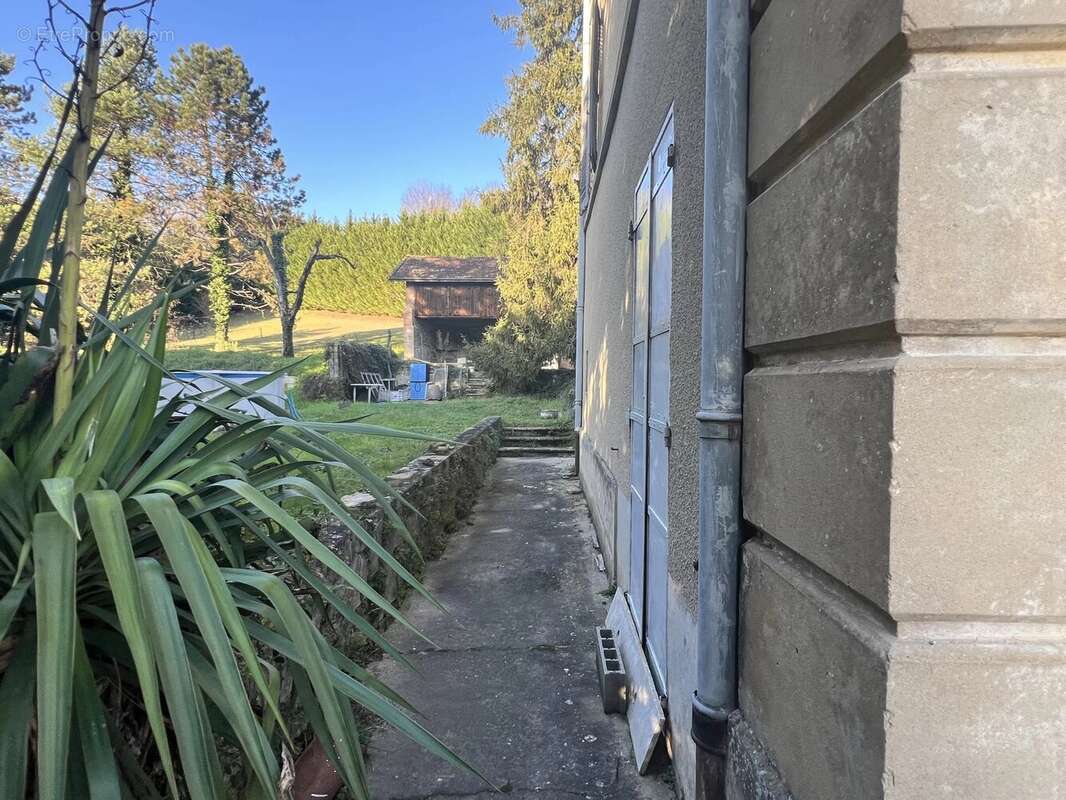 Maison à SAINT-LATTIER