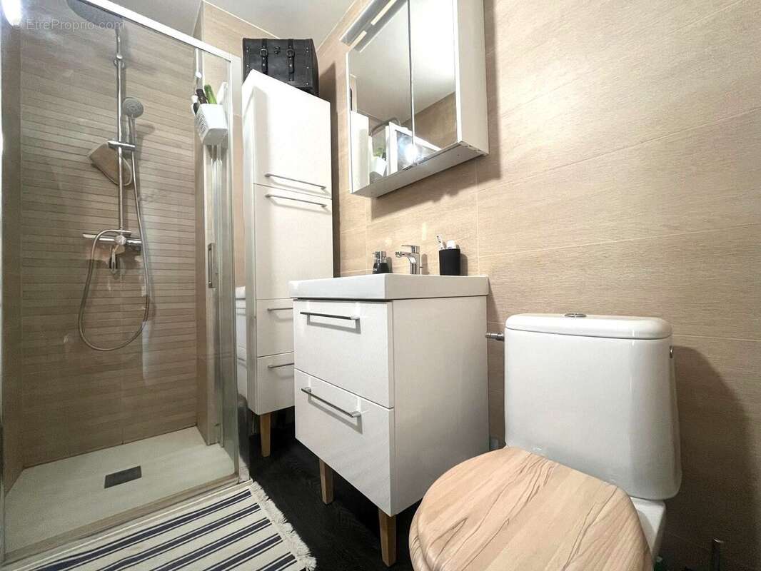 Appartement à FONTAINE
