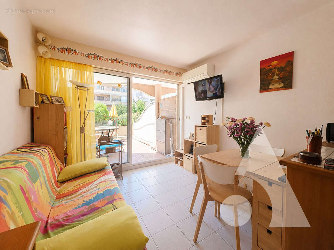 FRÉJUS PLAGE 2 pièces, terrasse 14 m2 plein sud, PLAGE A 2 PAS - photo 2