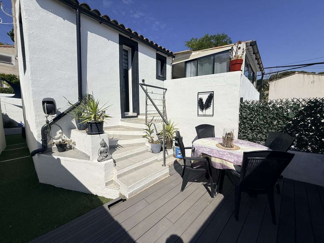 Maison 98 m² à Istres  - photo 3