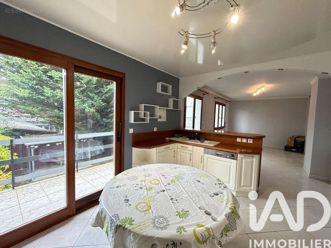 Photo 2 - Maison à BONDY