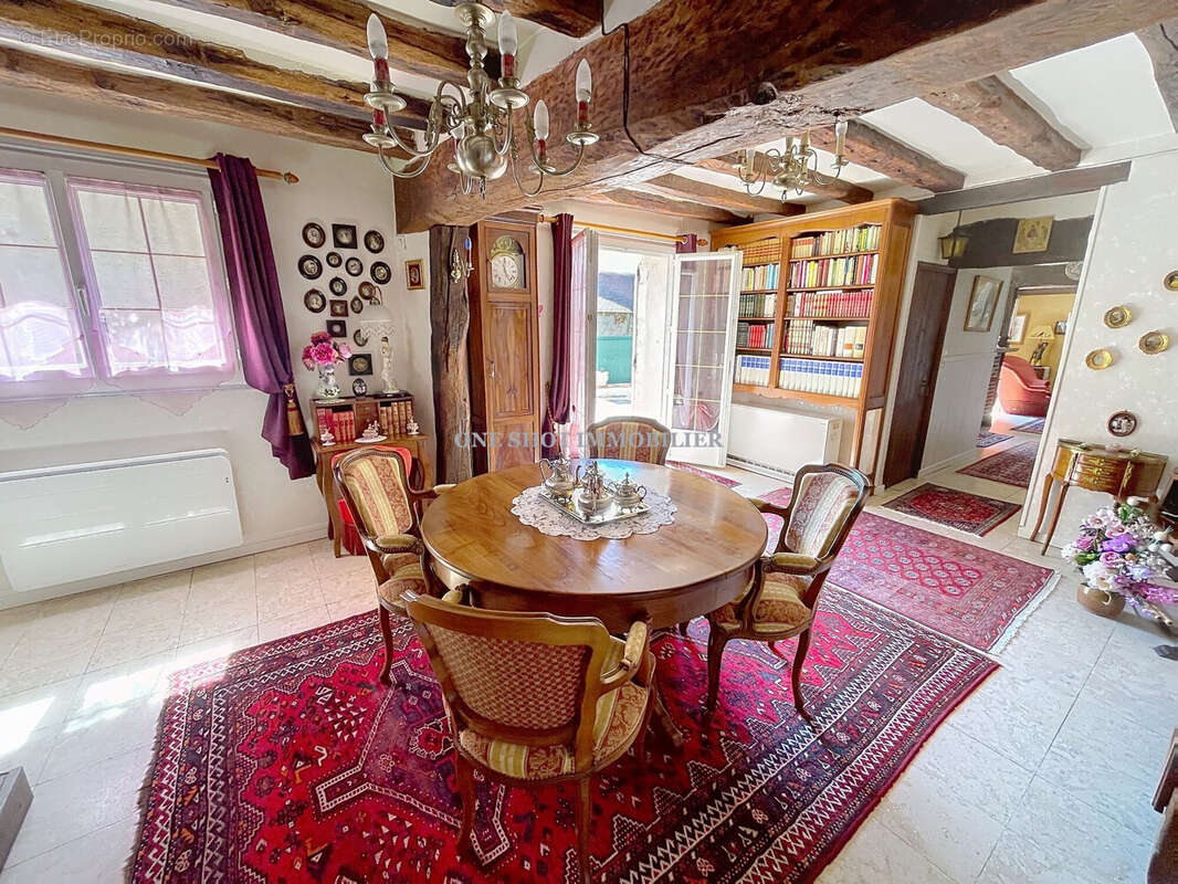 Maison 185 m² à Clery-Saint-Andre  - photo 6