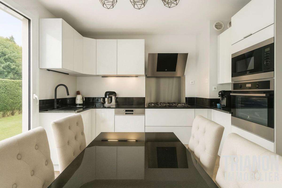 Maison à MONTIGNY-LES-CORMEILLES