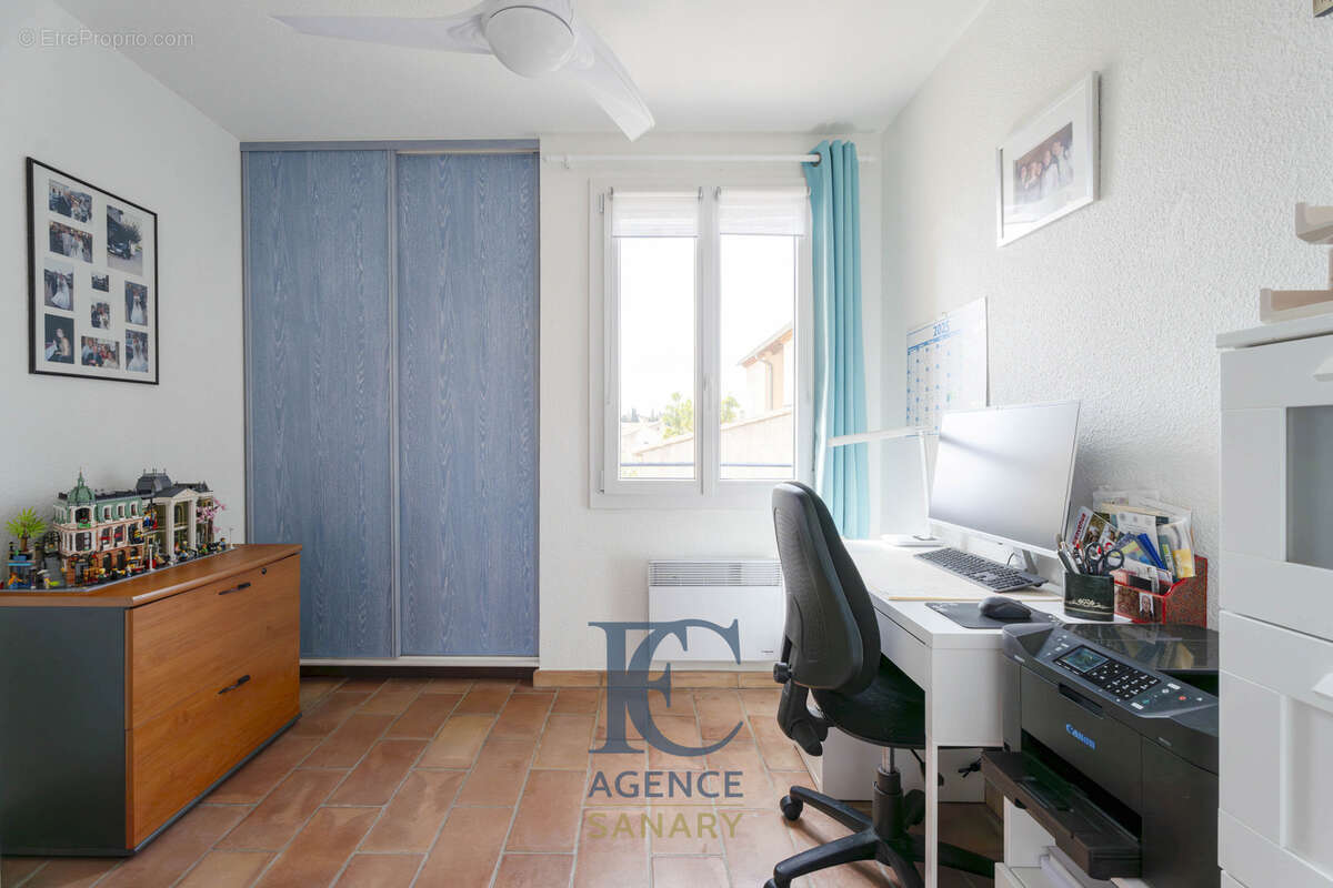 Appartement à CARQUEIRANNE