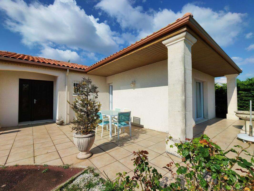 Maison à AYTRE