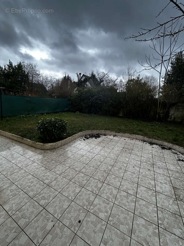 Maison à LES MUREAUX