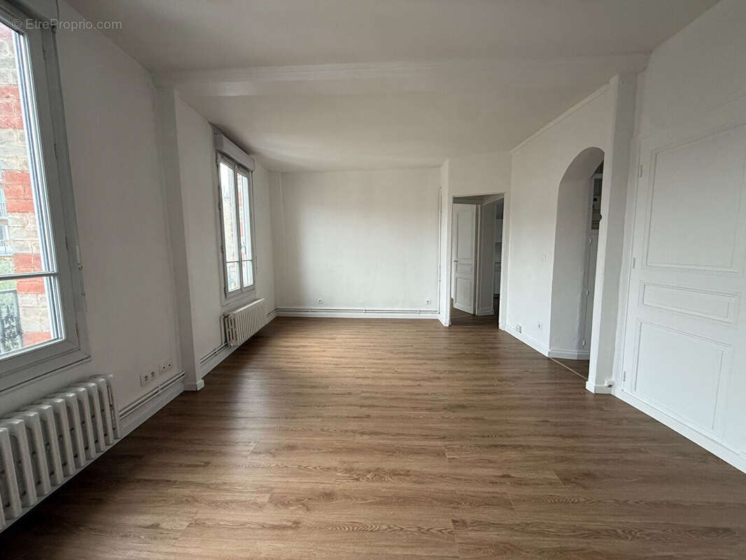 Appartement à SURESNES