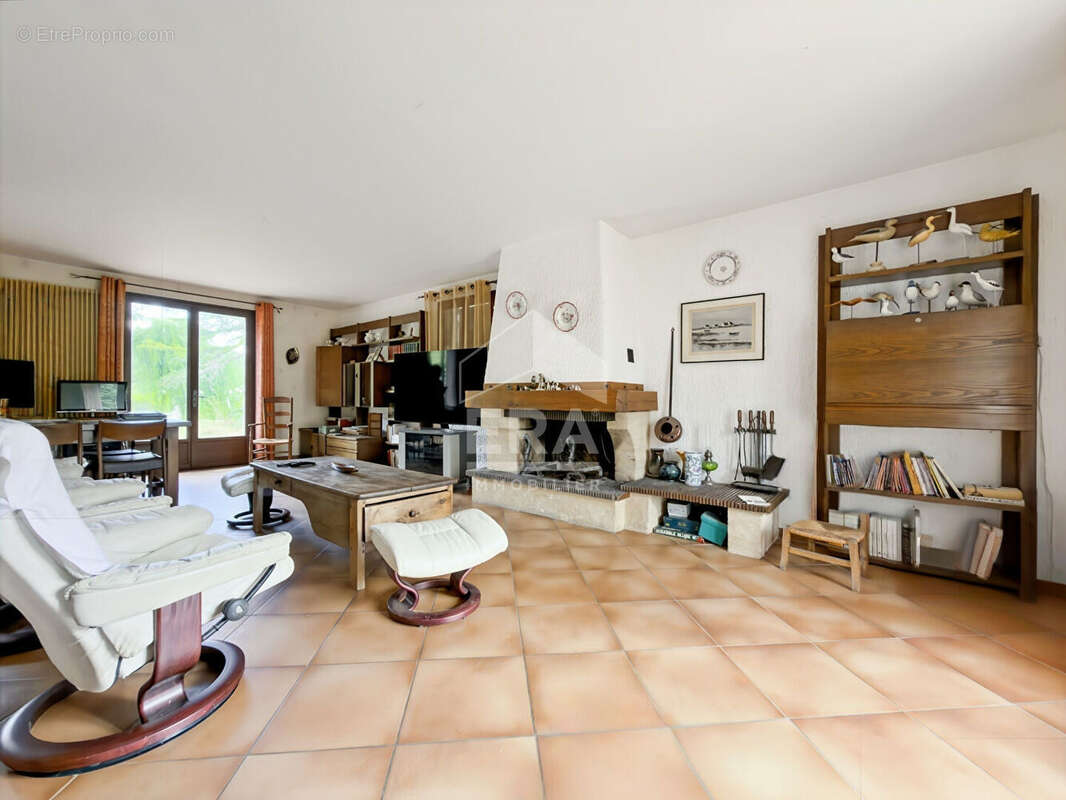 Maison à SAINT-FARGEAU-PONTHIERRY