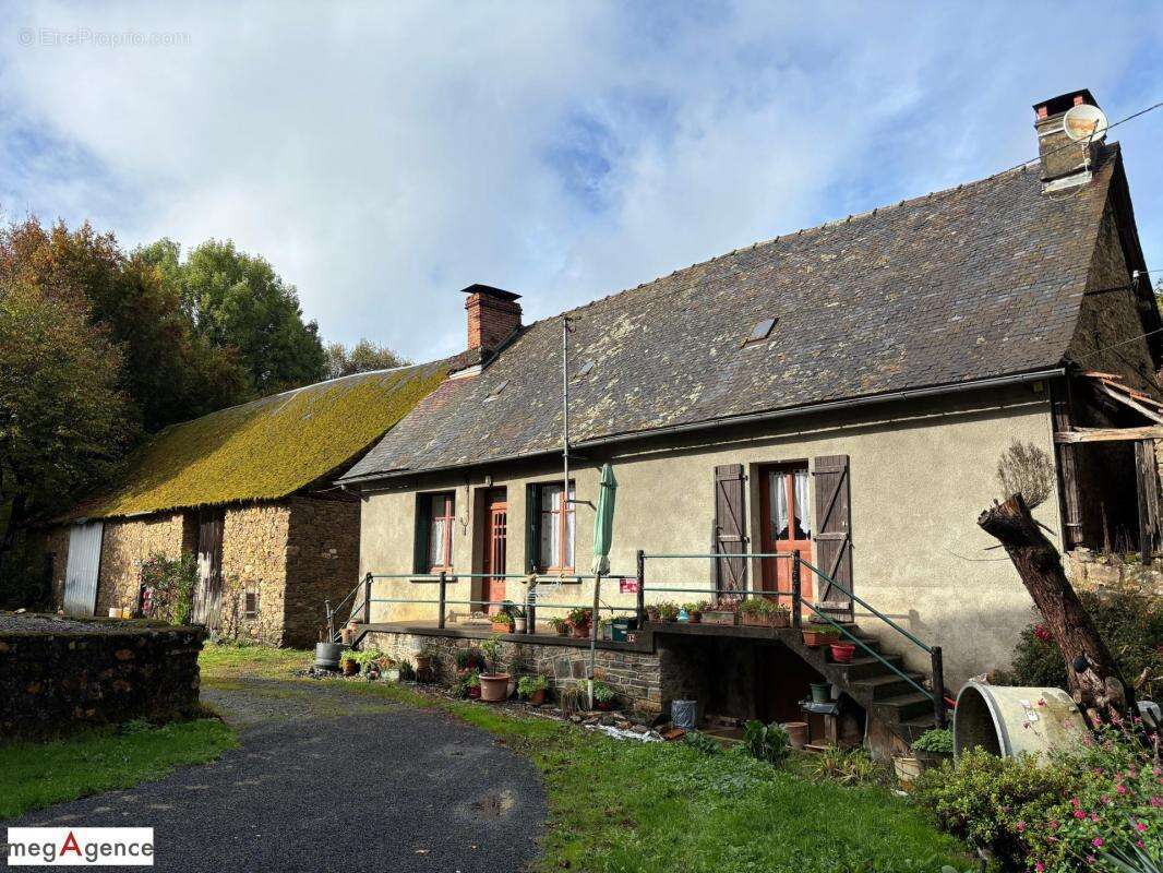 Maison à PERPEZAC-LE-NOIR