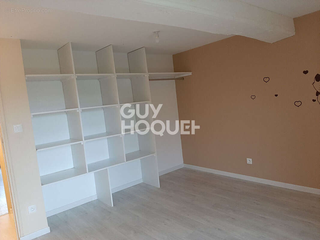 Maison à EGUILLY