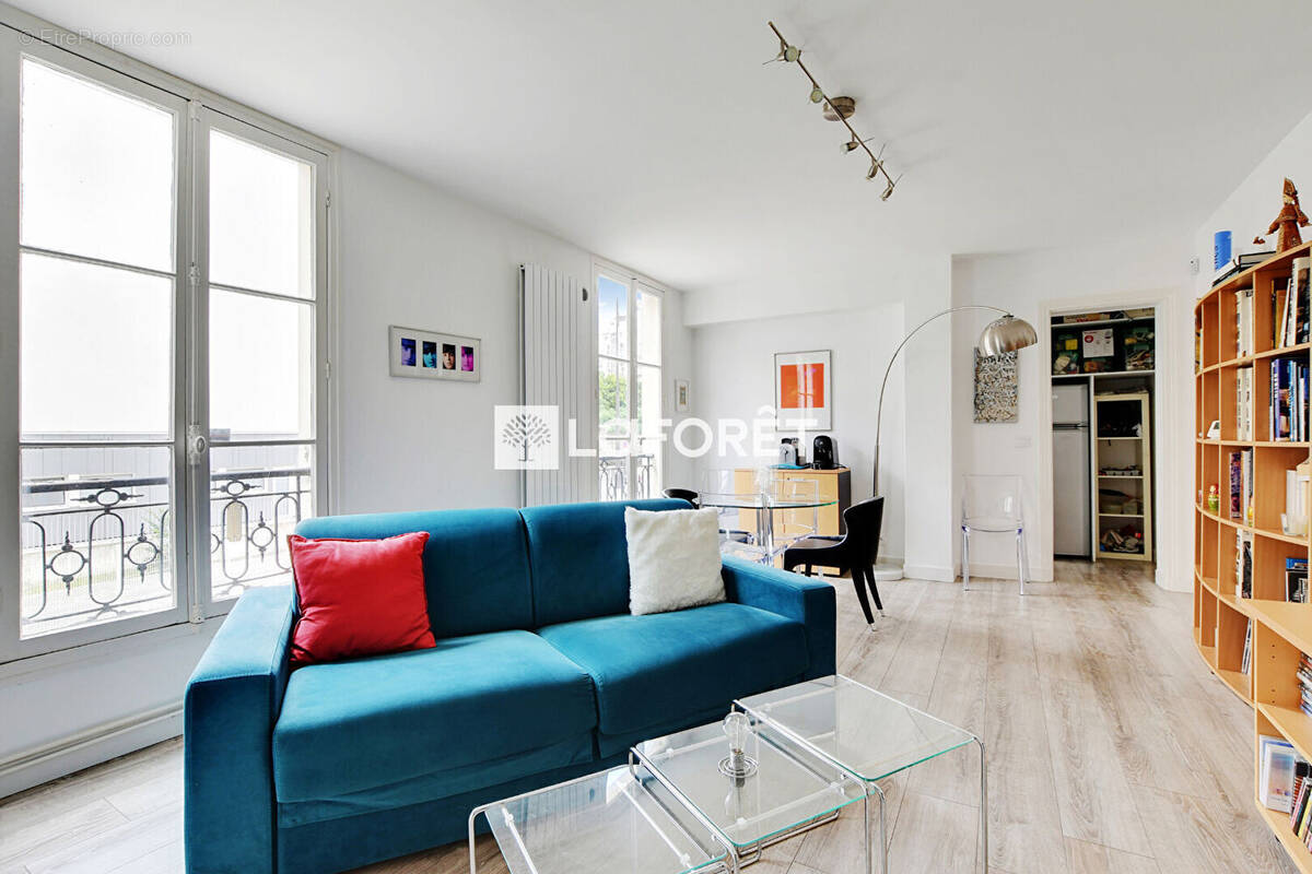 Appartement à PARIS-20E