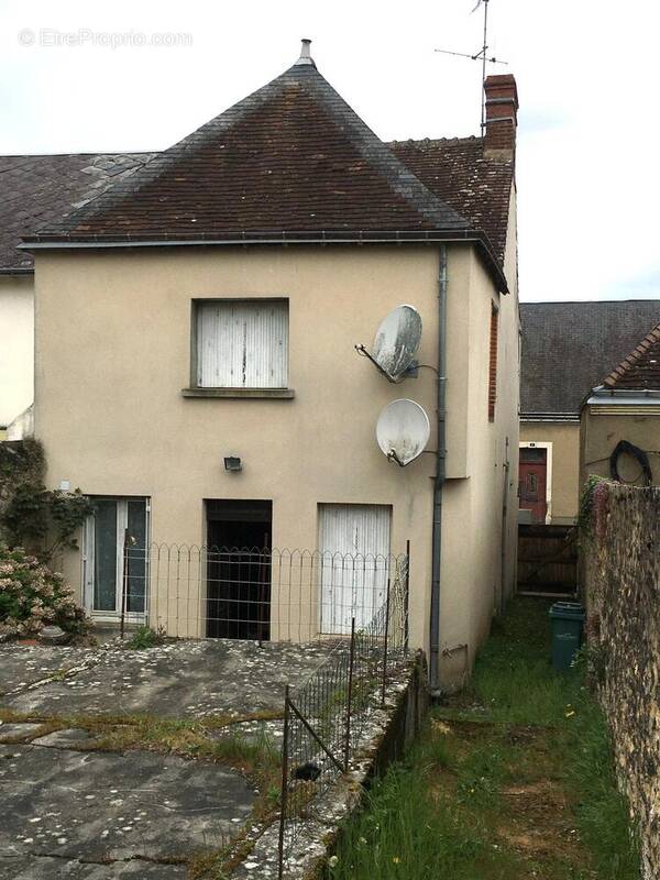 Maison à SCEAUX-SUR-HUISNE