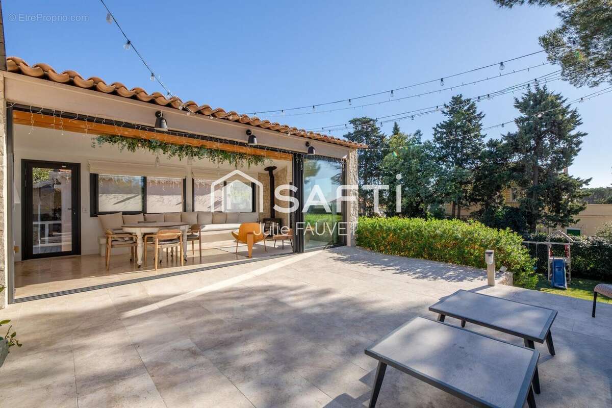 Photo 3 - Maison à SAINT-RAPHAEL
