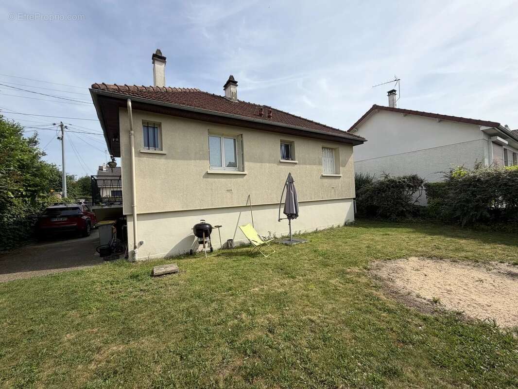 Maison à HOUILLES