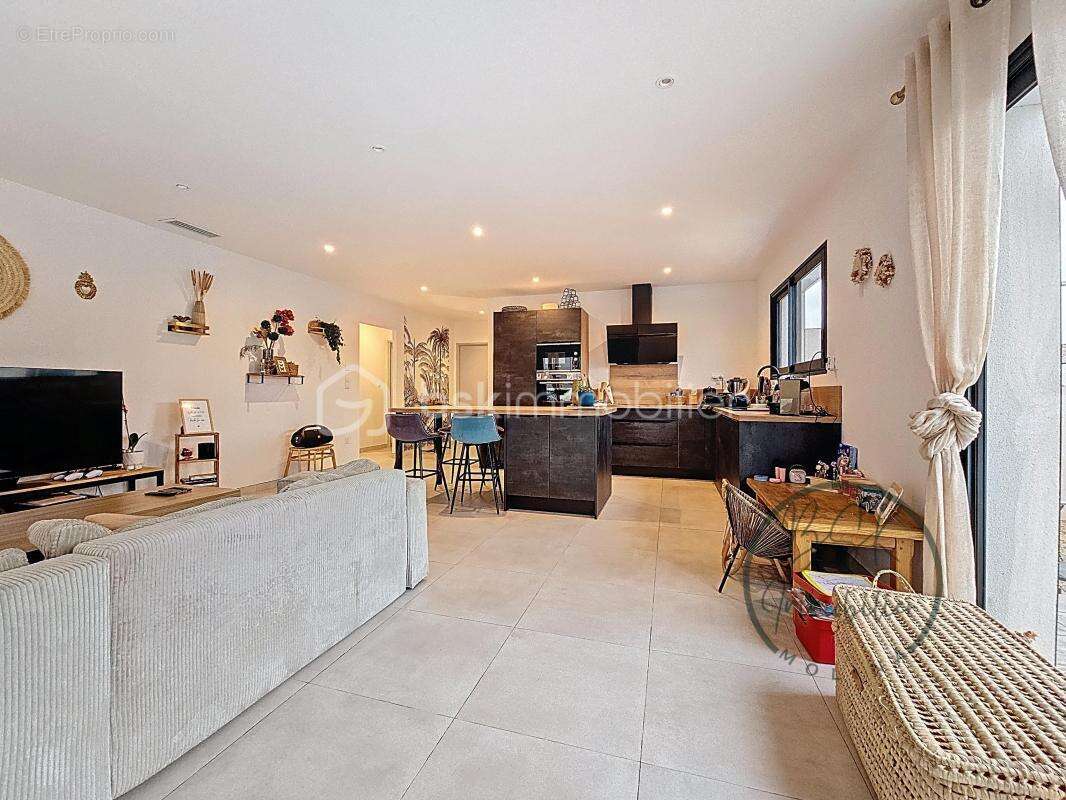 Maison à COLOMBIERS