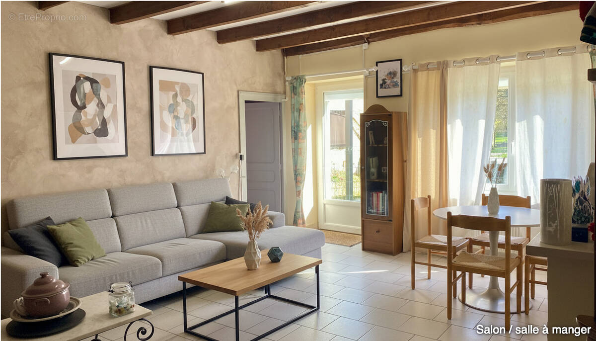 Maison à LEZAY
