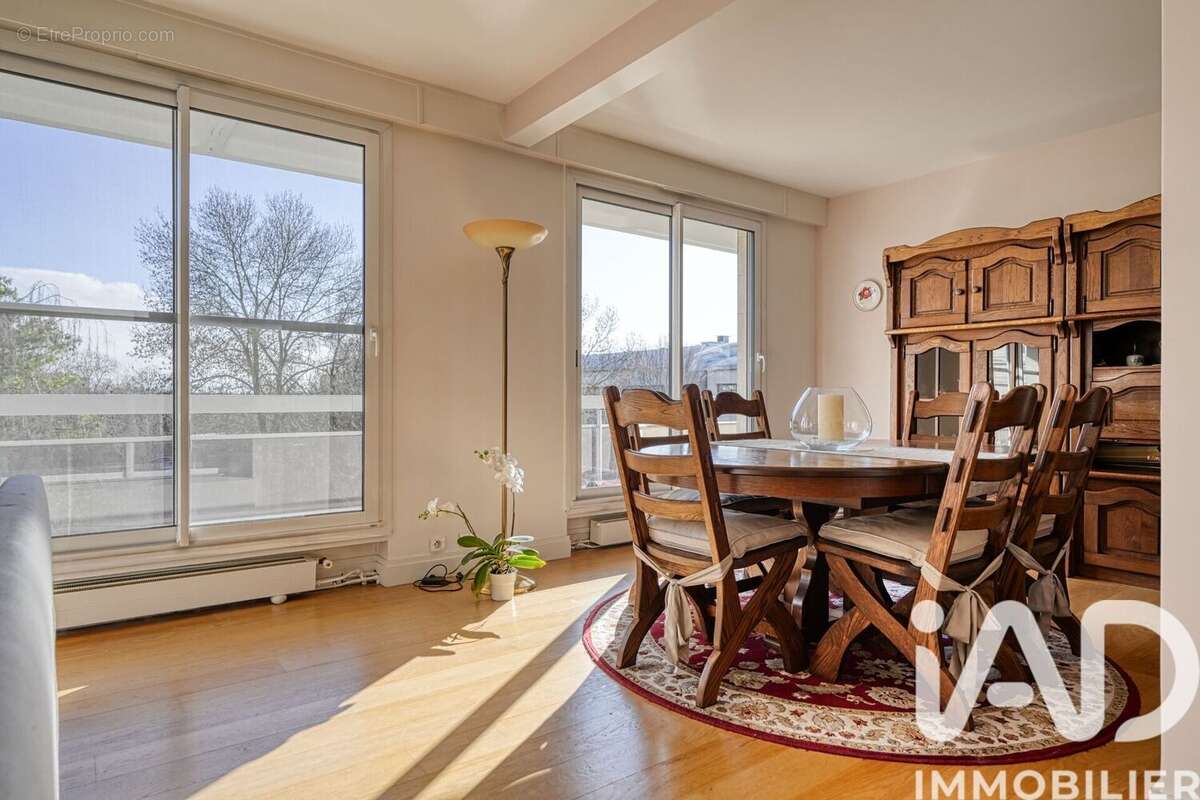 Photo 7 - Appartement à LE PECQ