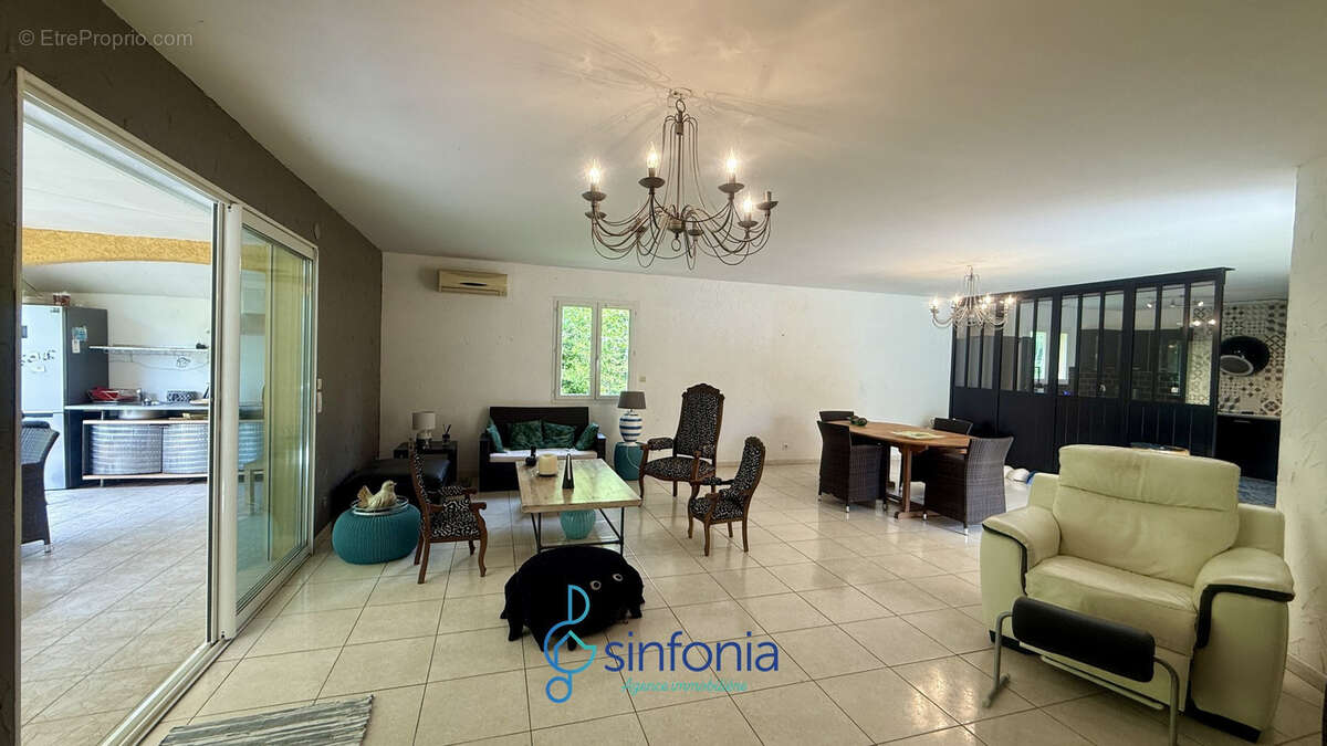 Maison à ARPAILLARGUES-ET-AUREILLAC