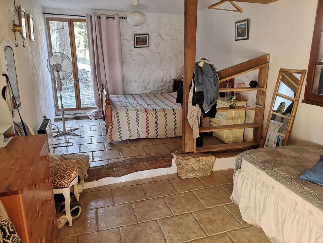 Propriété à vendre proche de Marciac: Maison 4 chambres, à finir de rénover. Cachée et isolée, on y accède par un long chemin. T - photo 11