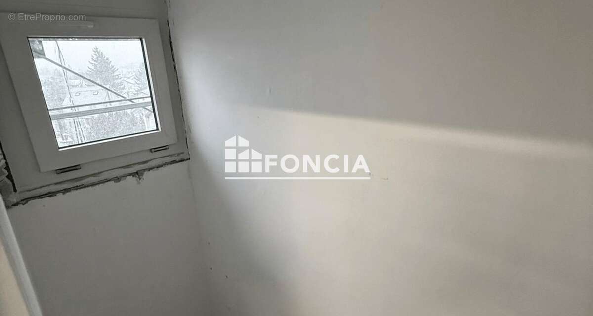 Appartement à CLICHY-SOUS-BOIS