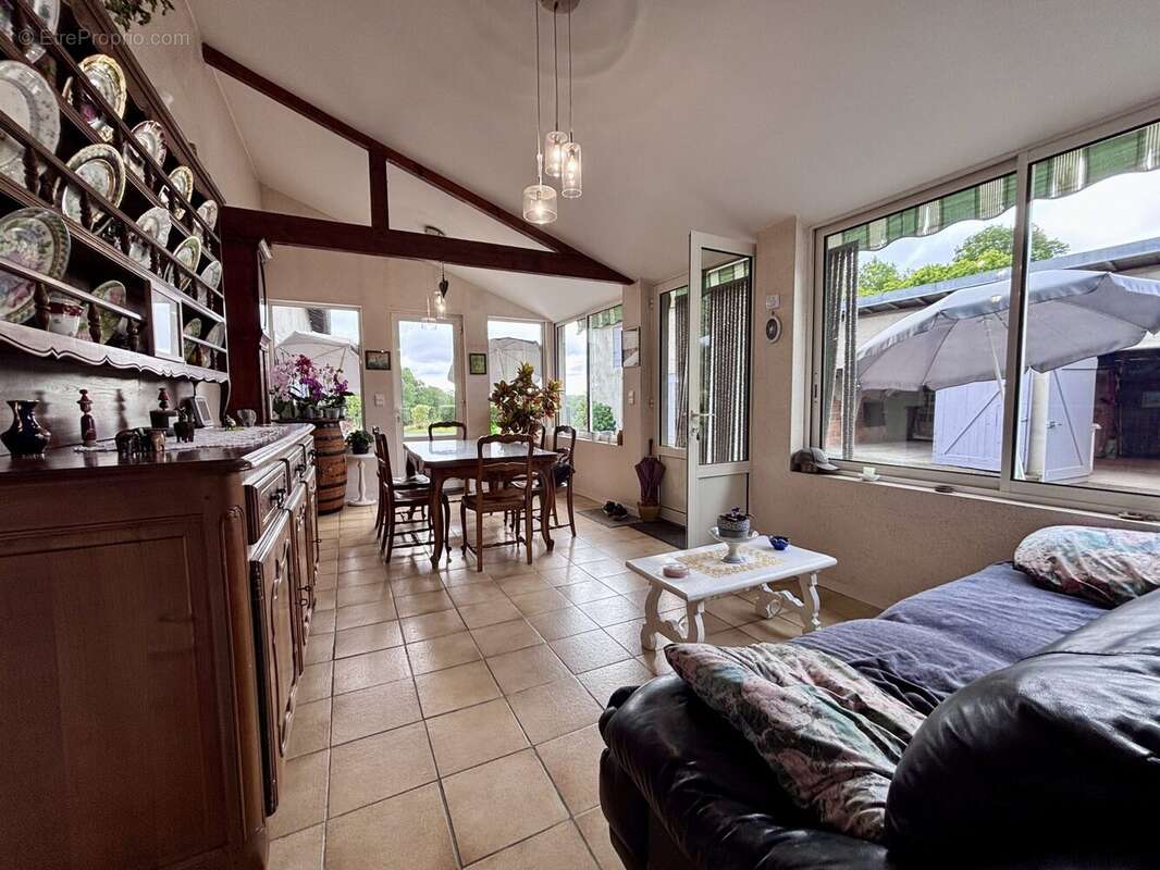 Maison à SAINT-JORY-DE-CHALAIS