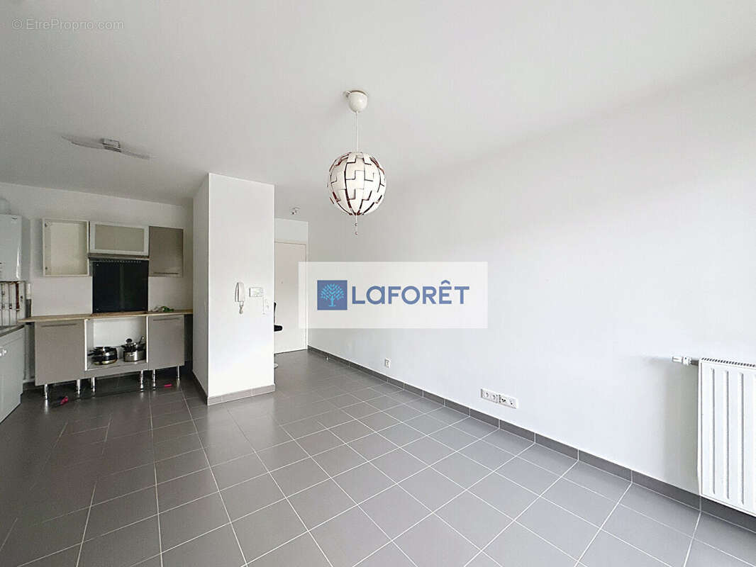 Appartement à SARTROUVILLE