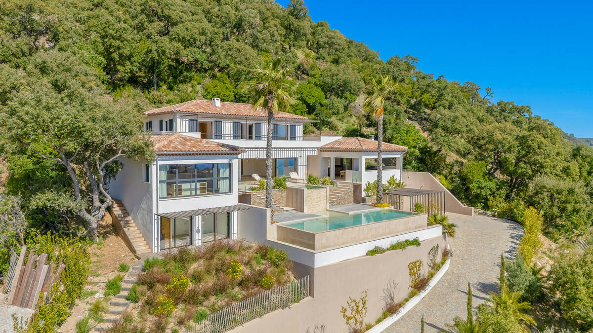 Maison à CAVALAIRE-SUR-MER