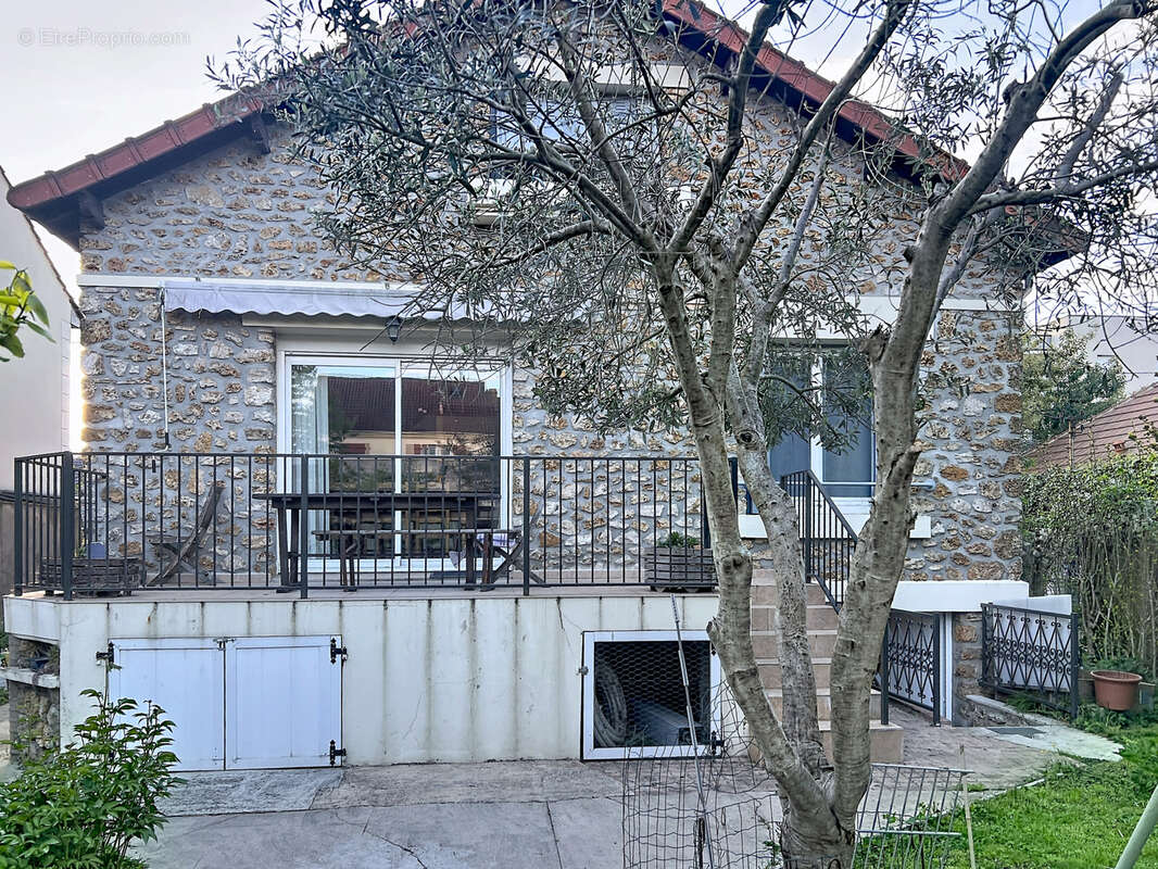 Maison à PARAY-VIEILLE-POSTE